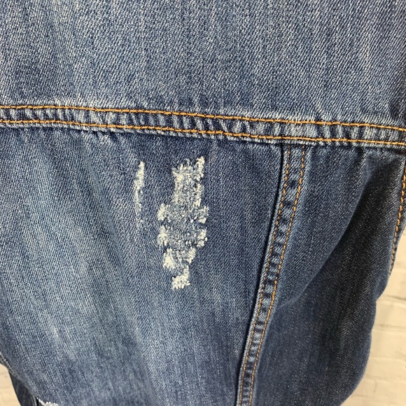 Cest voi distressed denim vest - Picture 6 of 6